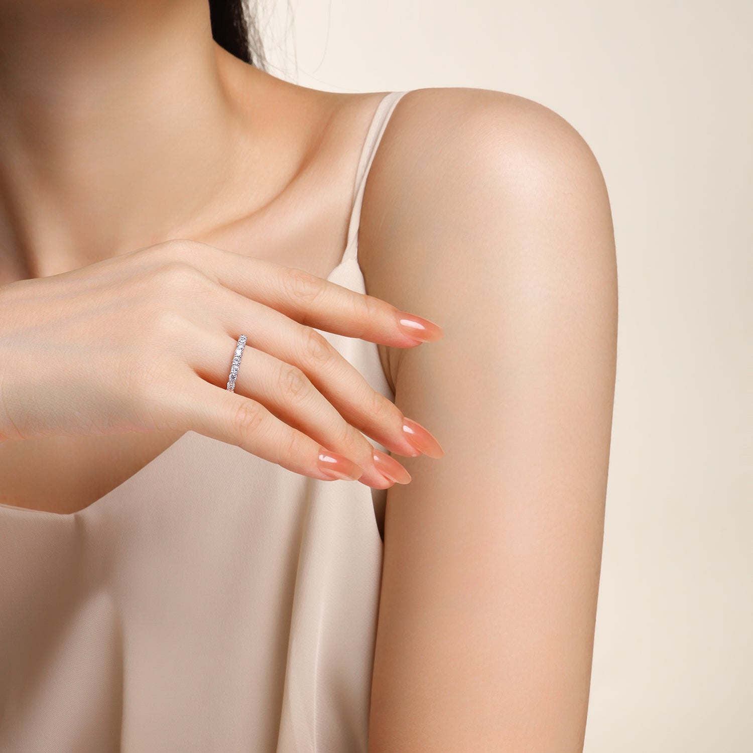 Round Cut Moissanite Wedding Band Ring - Ceerom