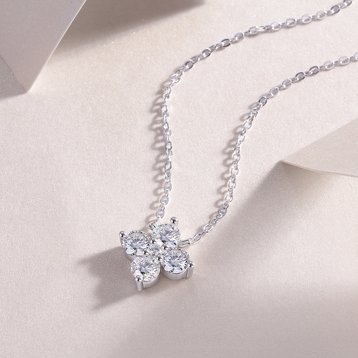 Flower Design Moissanite Pendant Necklace - Ceerom