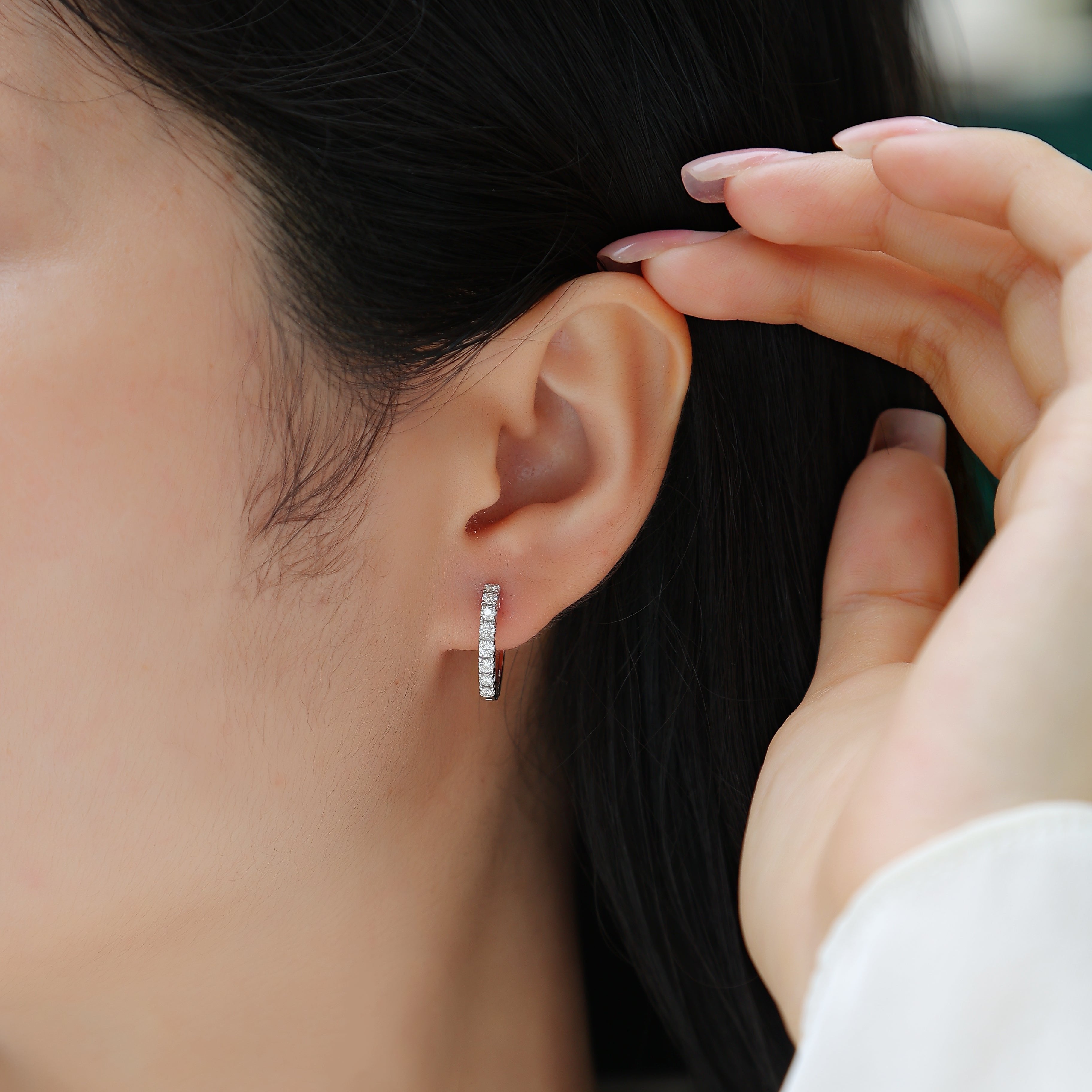 Round Cut Moissanite Hoop Earrings - Ceerom