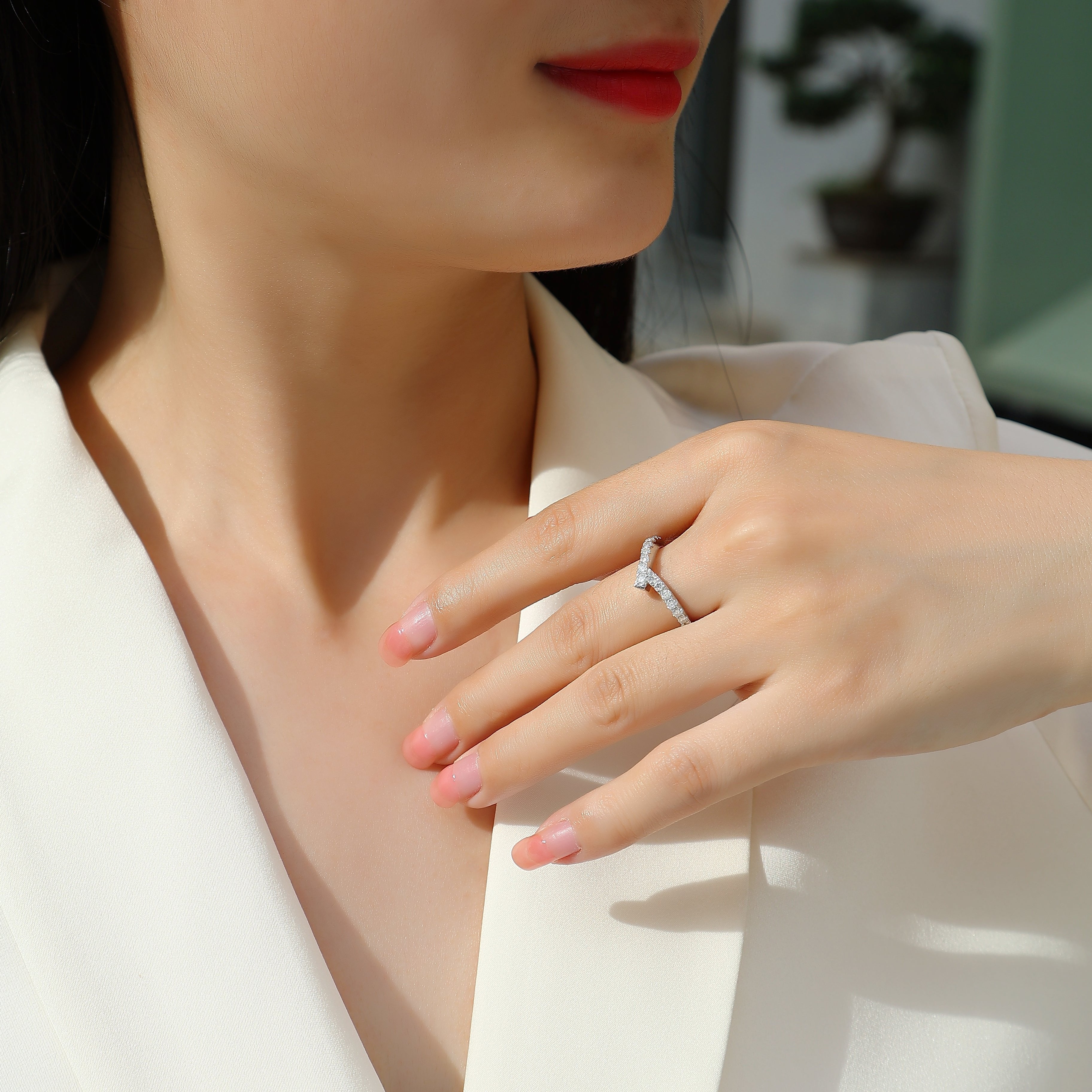 Pave Moissanite Curved Wedding Band Ring - Ceerom