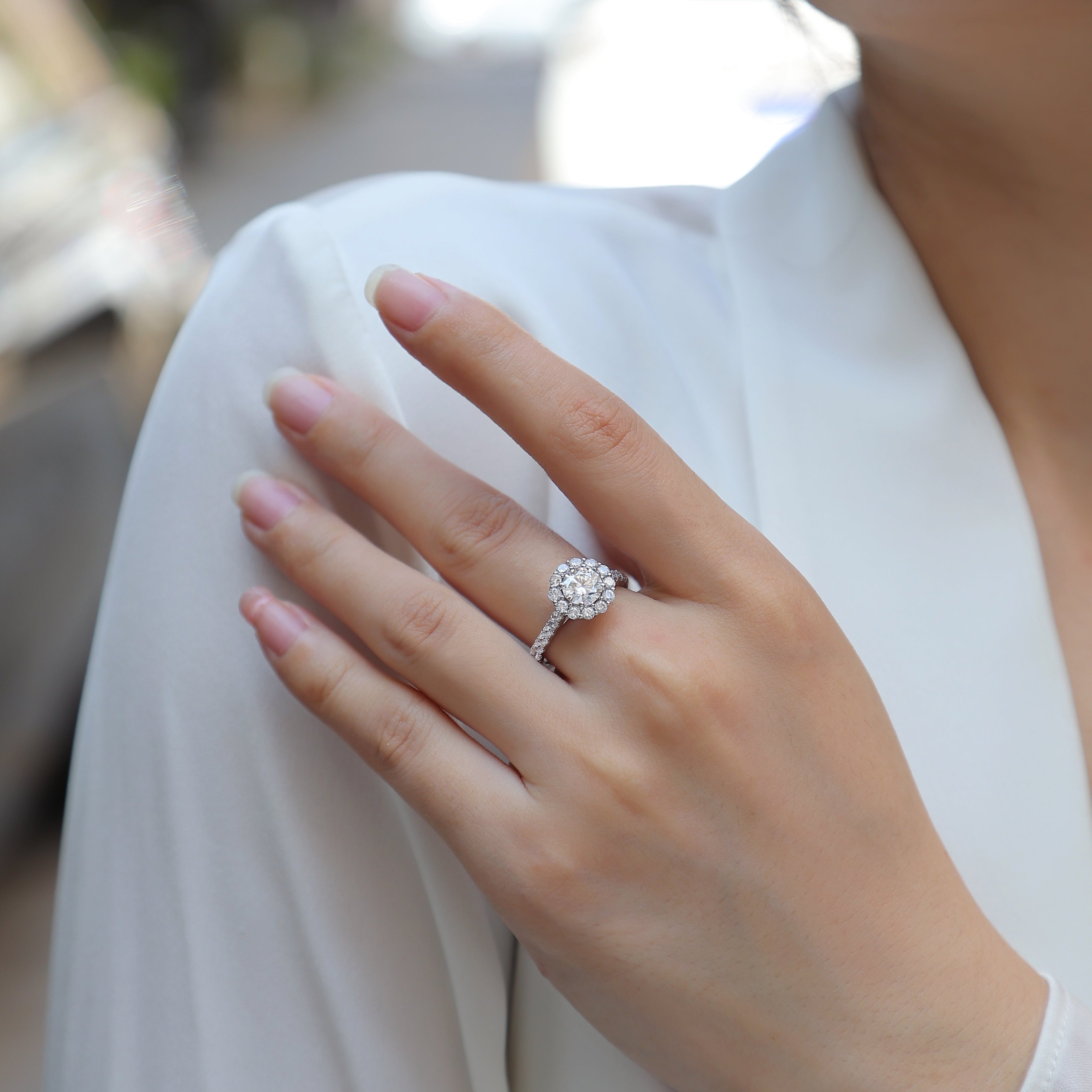 Halo Round Cut Engagement Ring - Ceerom