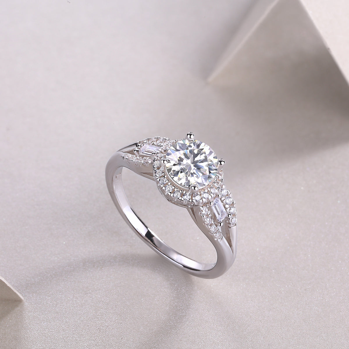 Halo Round Cut Moissanite Engagement Ring - Ceerom