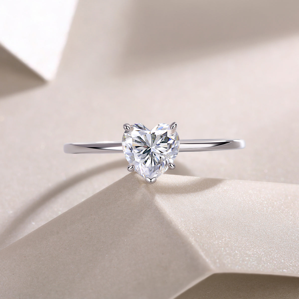 Solitaire Heart Cut Moissanite Ring - Ceerom