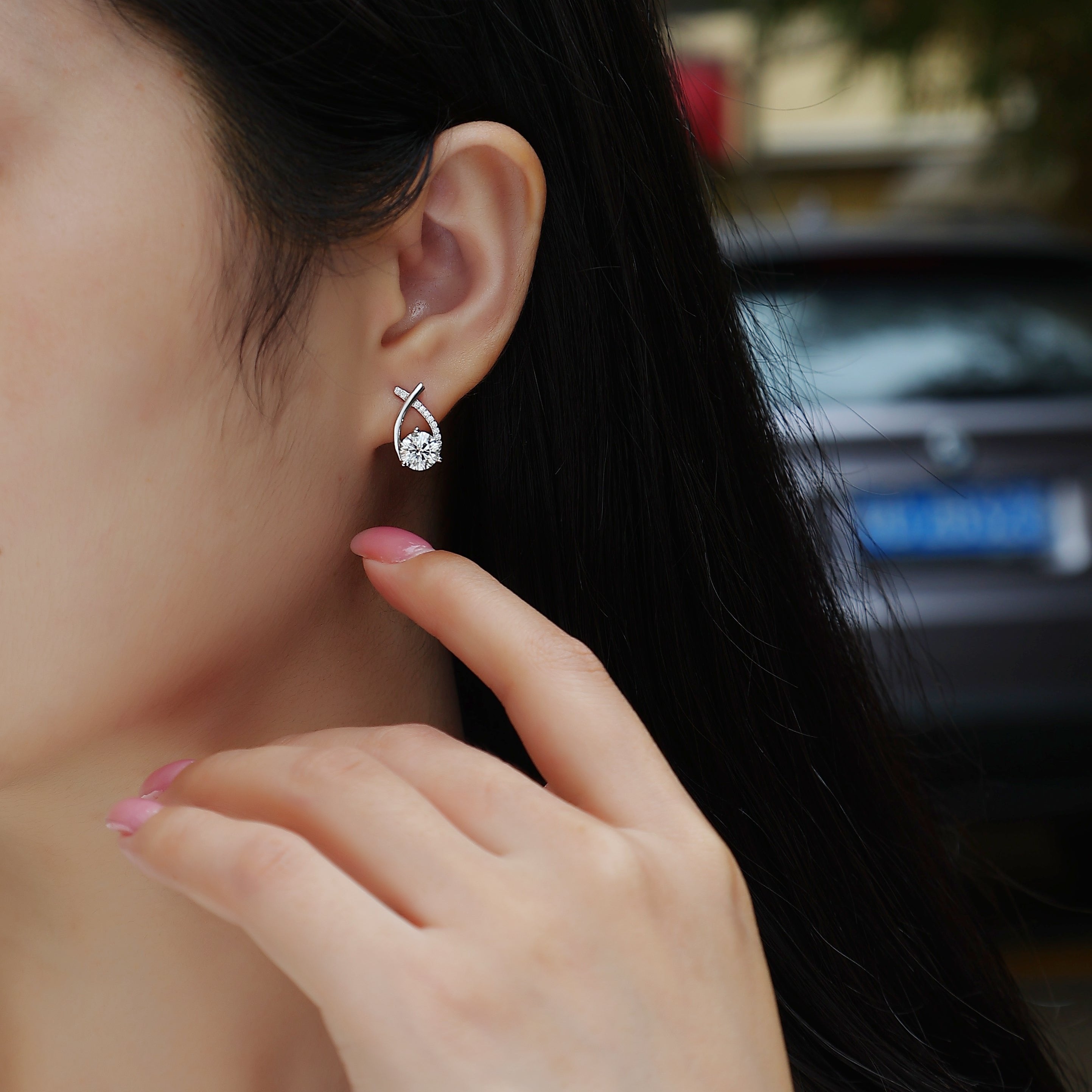 Crossed Drop Moissanite Stud Earring - Ceerom