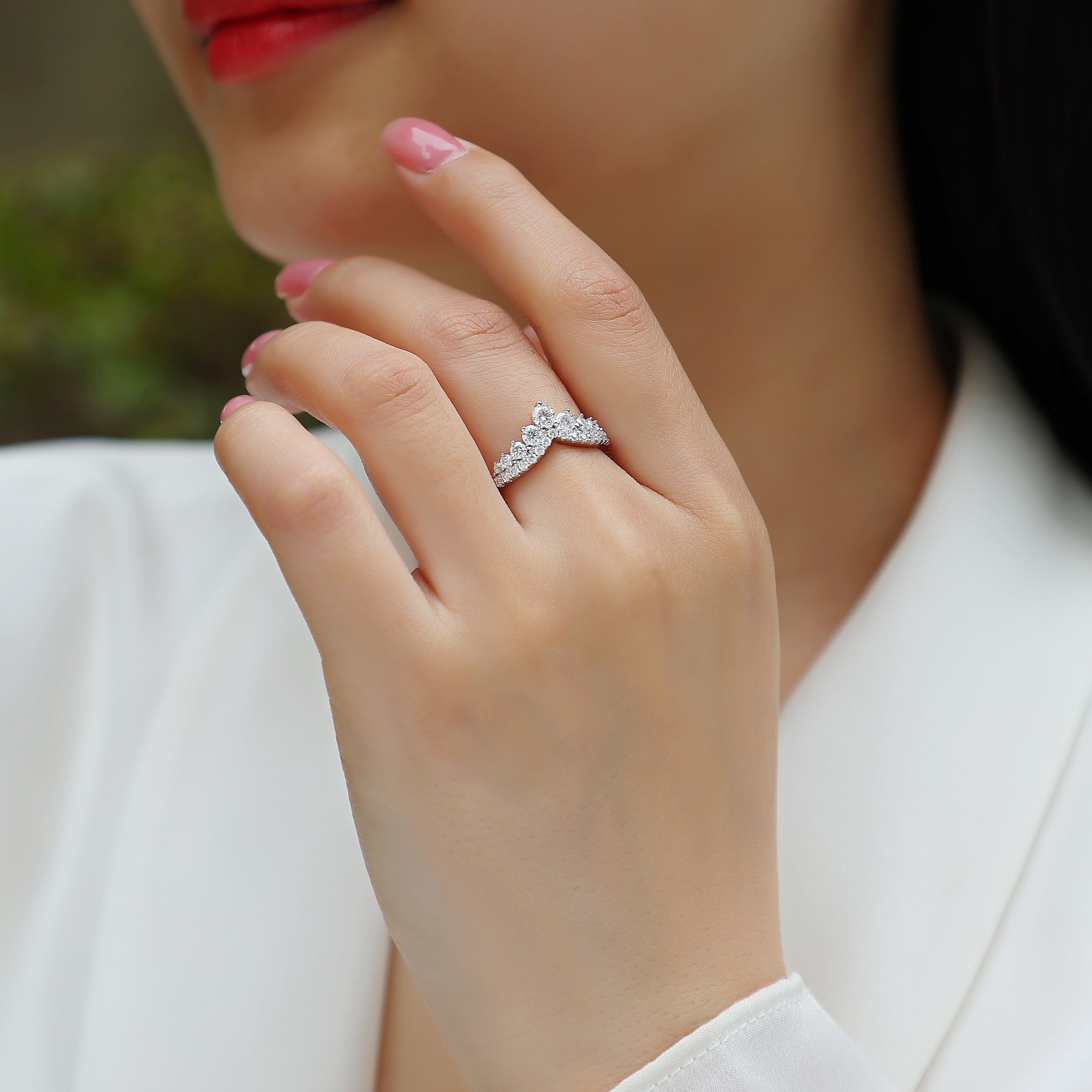 Moissanite Crown Wedding Band - Ceerom