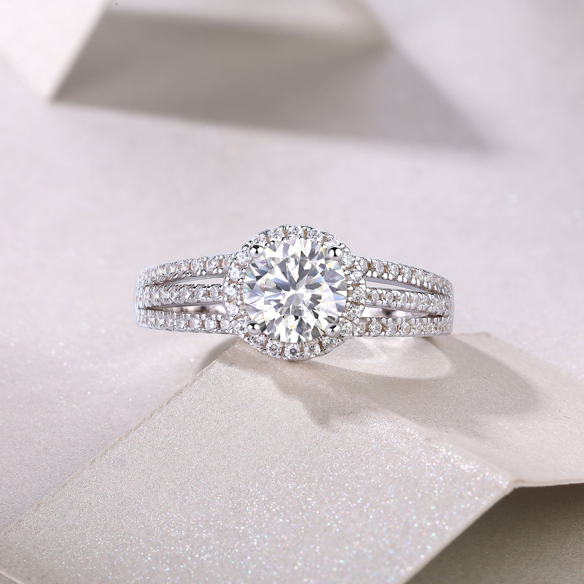 Halo Round Cut Moissanite Engagement Ring - Ceerom