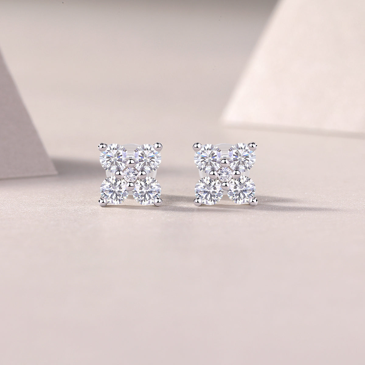 Moissanite Flower Pave Stud Earrings - Ceerom