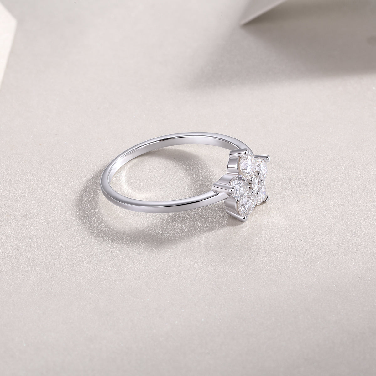 Seven Stone Moissanite Cluster Ring - Ceerom