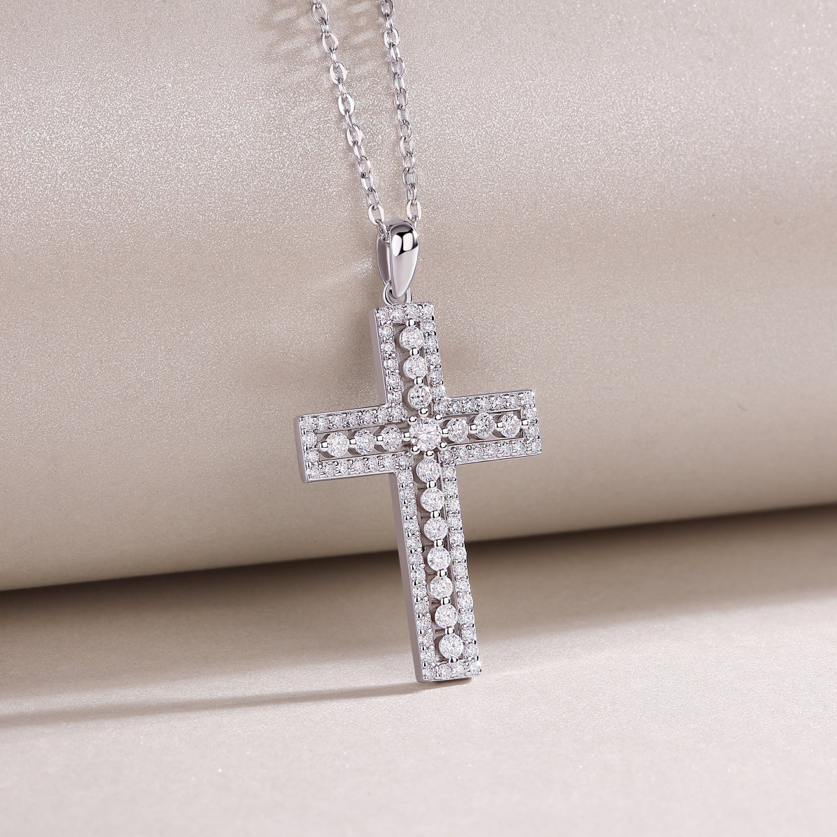 Round Moissanite Cross Pendant Necklace - Ceerom