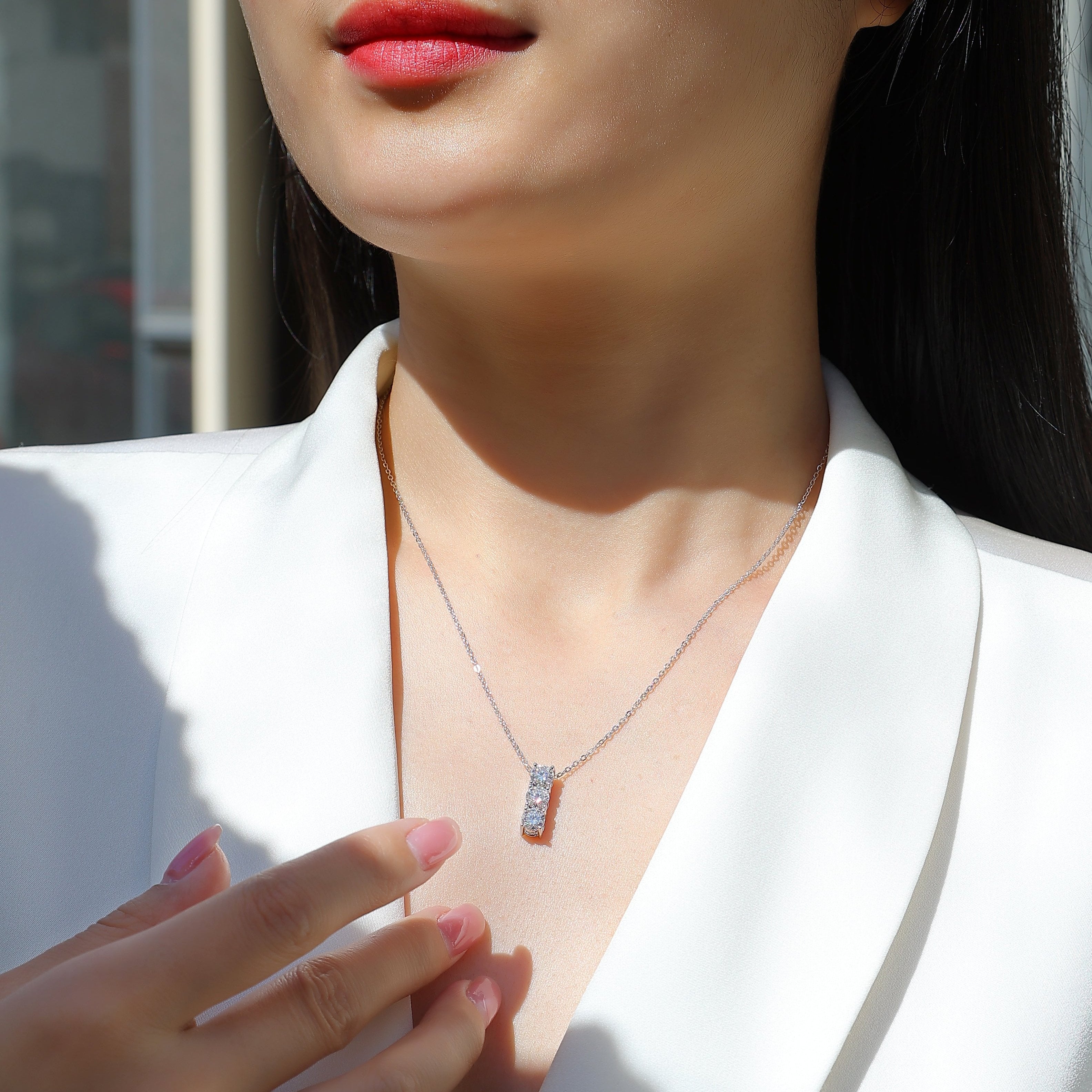 Three Round  Moissanite Pendant Necklace - Ceerom
