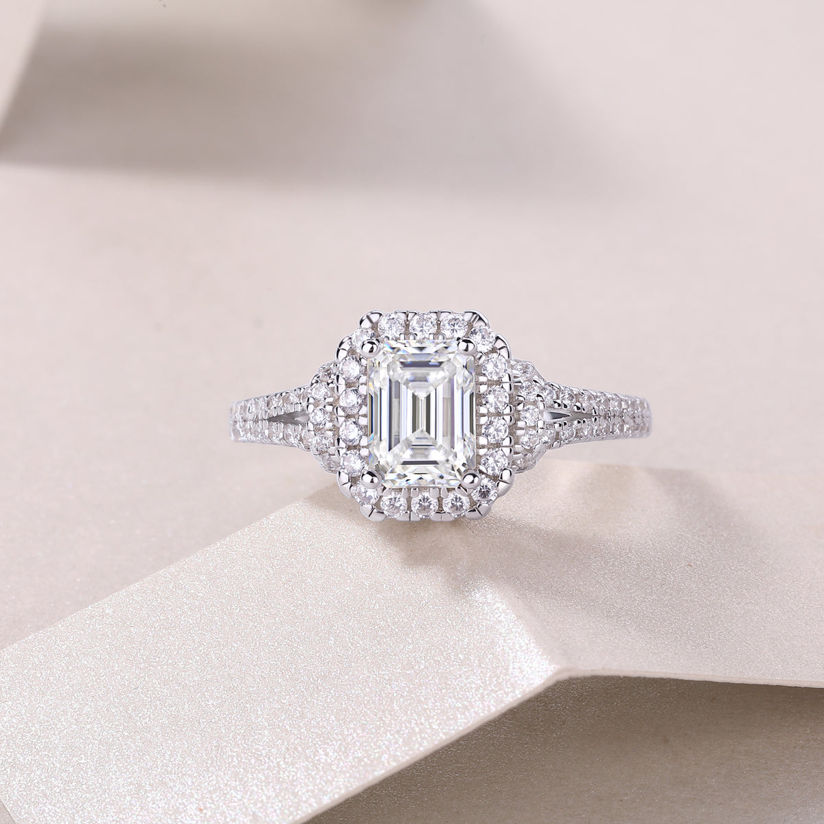 Emerald Cut Moissanite Ring - Ceerom