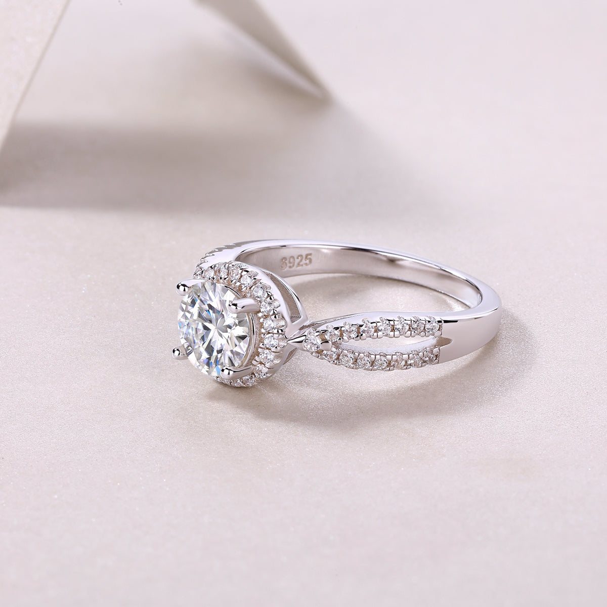 Round Cut Moissanite Unique Engagement Ring - Ceerom