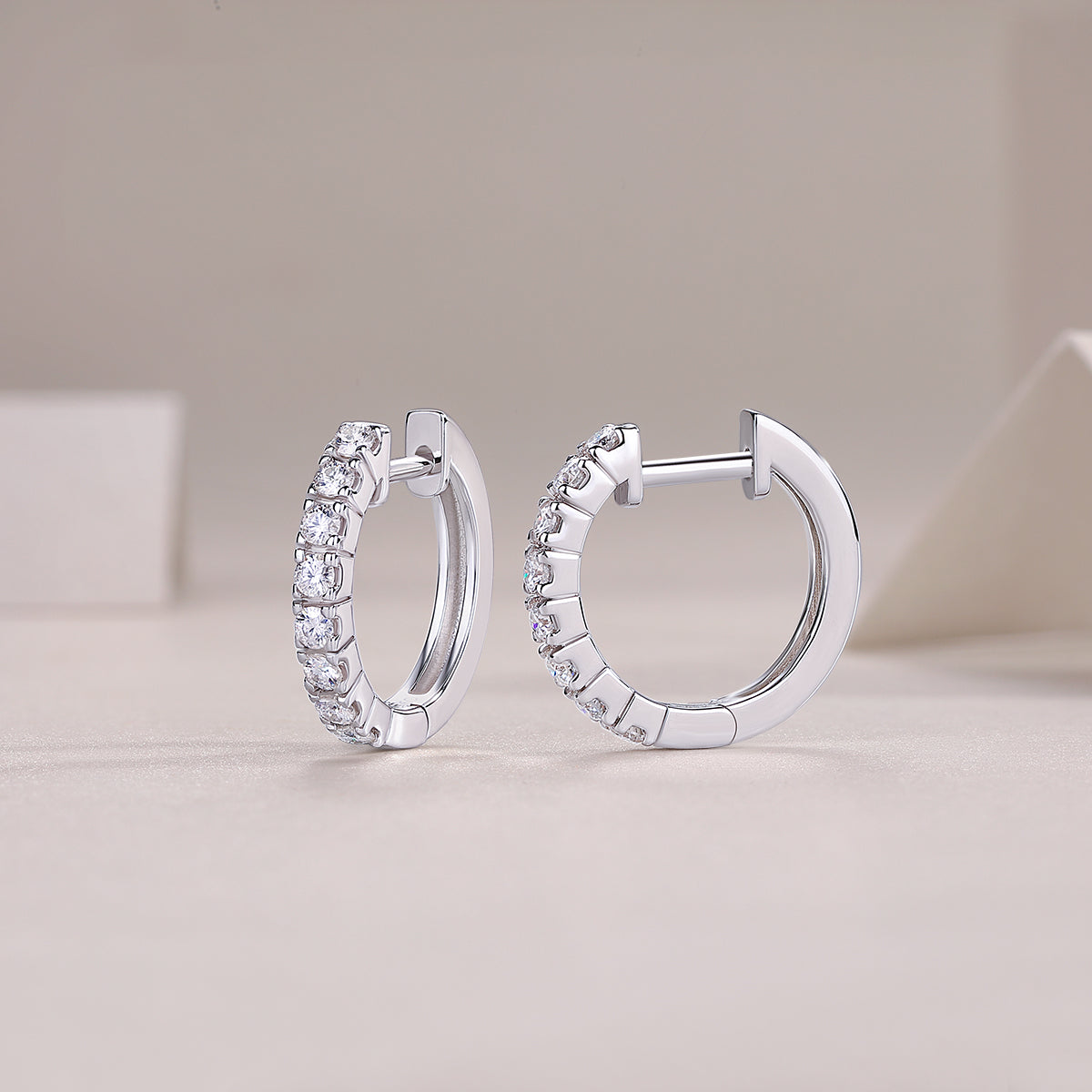 Round Cut Moissanite Hoop Earrings - Ceerom