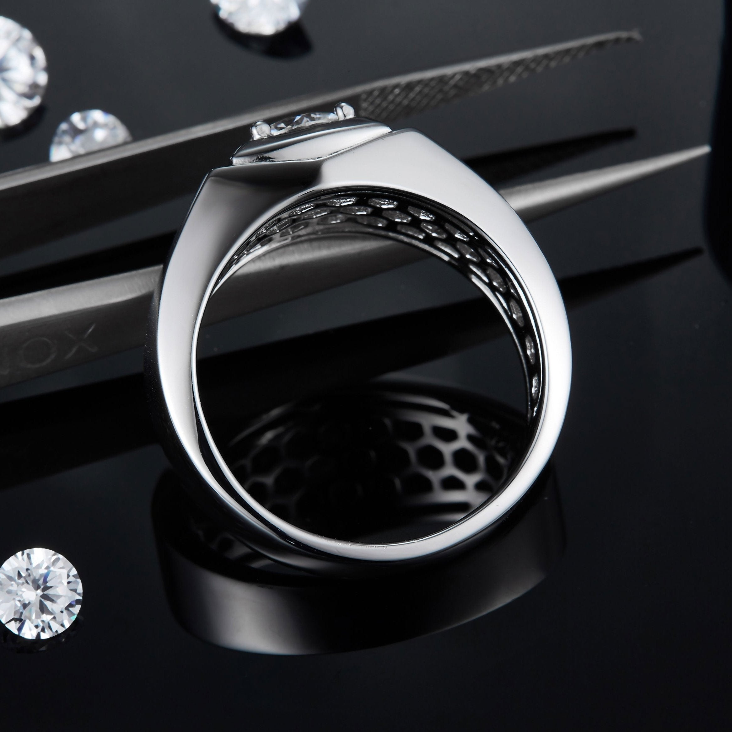 Round Moissanite Solitaire Men's Ring - Ceerom