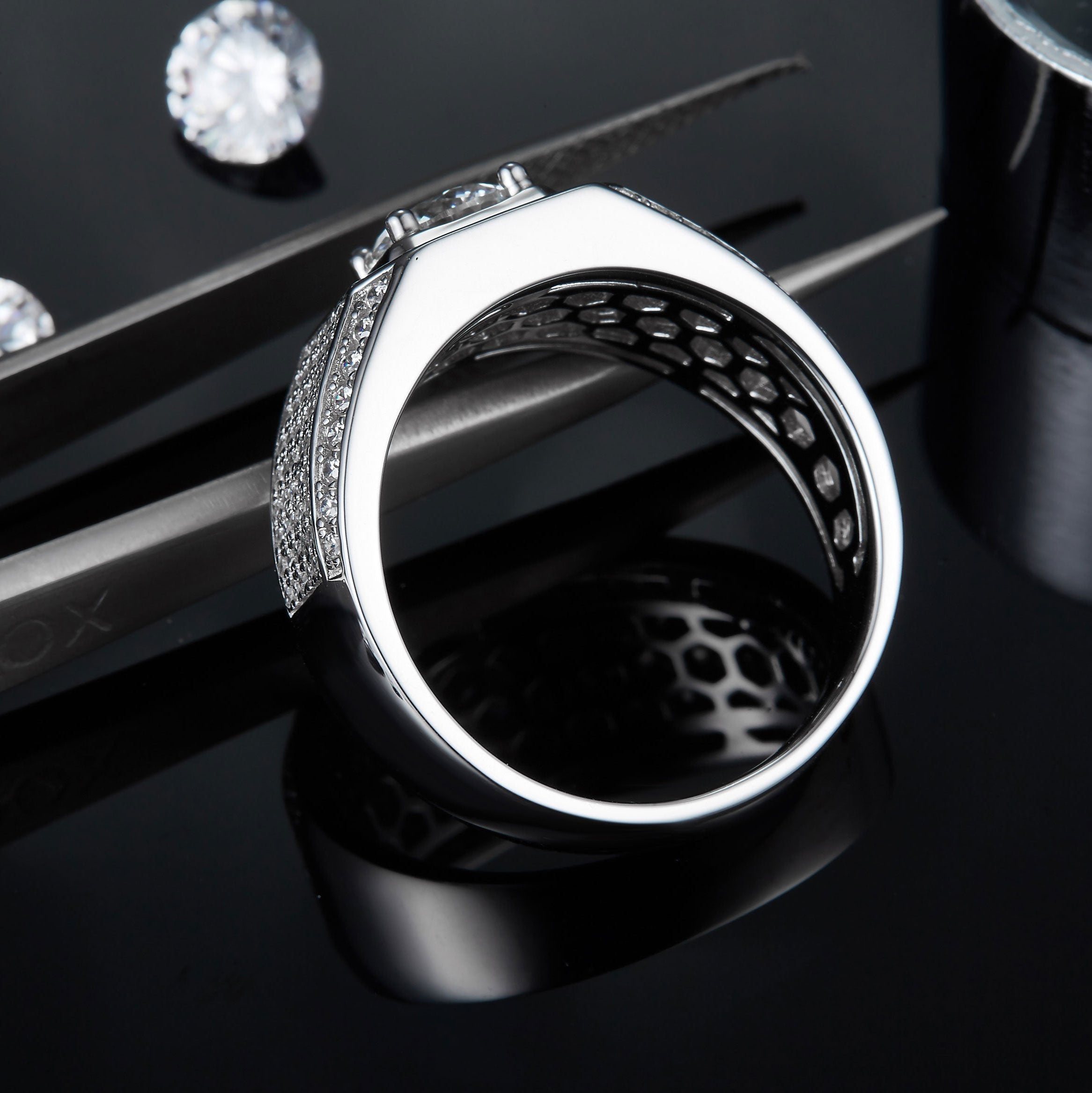 Pave Round Moissanite Halo Wedding Men's Ring - Ceerom